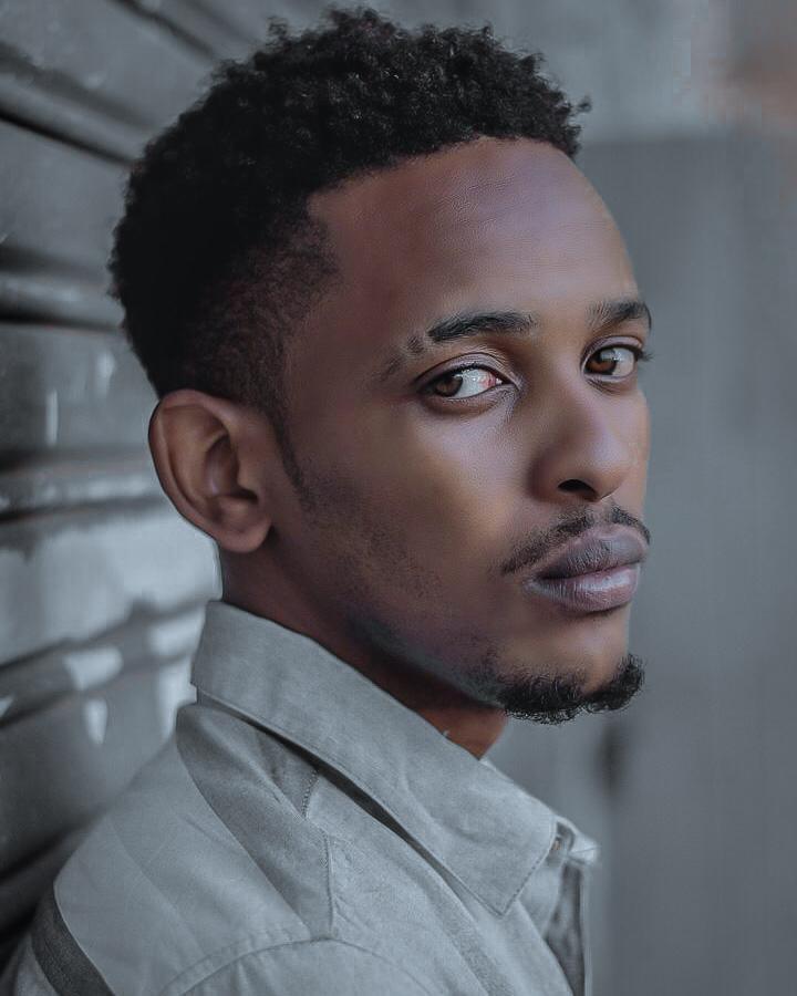 Whiskie – Rear view(outro) feat. Carisma lyrics